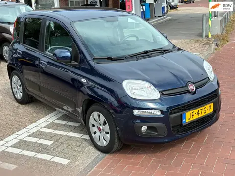 Fiat Panda 1.2 Lounge 4 cilinder /trekhaak/climat contr./privacy glas/pdc