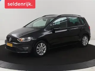 Volkswagen Golf Sportsvan 1.2 TSI Highline | Adaptive cruise | Stoelverwarming | Climate control | P