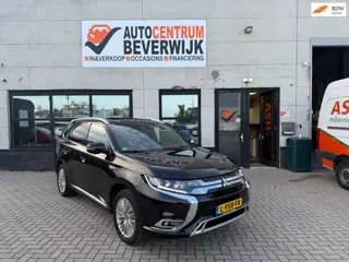 Mitsubishi Outlander 2.4 PHEV S-Edition 2019 Zwart 224pk