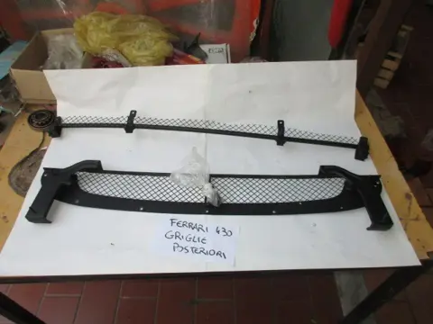 Rear bumper grills for Ferrari 430