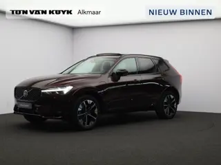 Volvo XC60 2.0 T6 Plug-in hybrid AWD Ultra Dark / Trekhaak / Luchtvering / Panorama dak / 360 camera