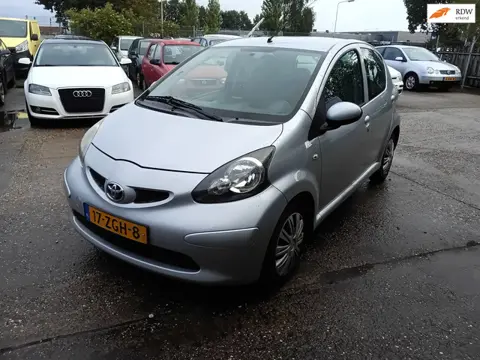 Toyota Aygo 1.0-12V +AUTOMAAT, LEES AUB DE ADVERTENTIE!!