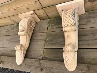 Schouw consolle , snijwerk hout , boekensteun , kado