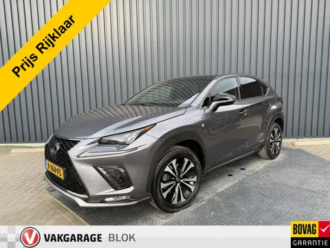 Lexus NX 300h AWD F SPORT | Pano dak | 12 mnd BOVAG Garantie | Rijklaar!!