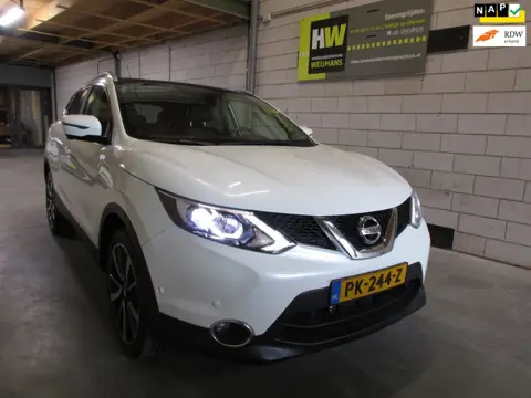 Nissan Qashqai 1.2 Tekna, Automaat, Panorama, Trekhaak, navi., Bluetooth enz.