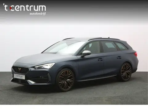 CUPRA Leon Sportstourer 1.4 e-Hybrid 245 PK VZ Copper Edition PHEV, Panoramadak, Kuipstoelen, Adap. 