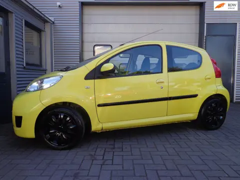 Peugeot 107 1.0-12V XR 5-DRS ! APK 28-09-2027 !