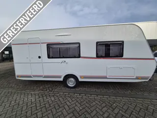 Bürstner Premio Life 480 TS NIEUW. BED 160 X 200