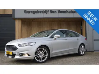 Ford Mondeo 1.5 160pk Titanium Pano.Dak Keyless Navi 19inch LM Stoel&Stuurwiel V.W. *NL auto* 110606