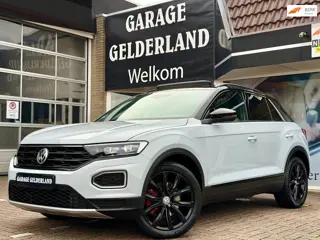 Volkswagen T-Roc 2.0 TSI 4Motion Sport | PANO | VIRTUAL-C. | ACC | FULL-LED | CLIMATE | STOELVERW. |