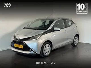 Toyota Aygo 1.0 VVT-i x-play | Achteruitrijcamera | Airco |