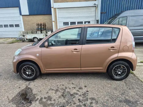 Subaru Justy 1.0 Comfort .4 deurs / airco / zeer zuinig