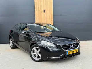 Volvo V40 2.0 D4 190PK Business (bj 2014) CLIMA/NAVI/PARKS/APK:07-2027!