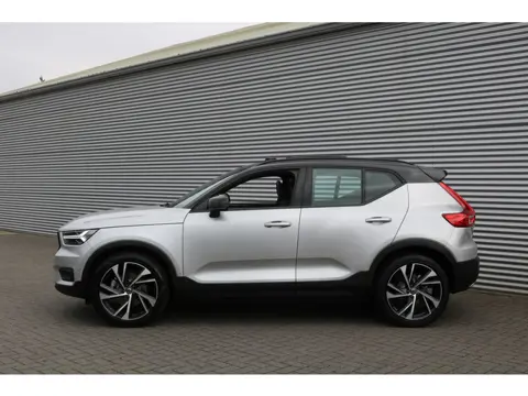 Volvo XC40 2.0 T4 R-Design (Orig NL! 66.085Km! Pano Sportleder/Memory ACC Keyless Full-Led Trekhaak 