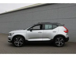 Volvo XC40 2.0 T4 R-Design (Orig NL! 66.085Km! Pano Sportleder/Memory ACC Keyless Full-Led Trekhaak 
