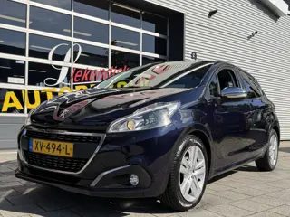Peugeot 208 1.2 PureTech Signature - Navigatie I Airco I LED I PDC I Comfort pakket I Dealer onderho