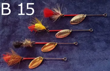 Diverse sets van 4 stuks Ultra Light Baars - Snoekspinners met vlieg voor de 3 - 5 grams spinhengel