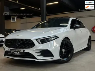Mercedes-Benz A-klasse 200 Business Solution AMG Pano/Carplay/Camera/Sfeerverlichting