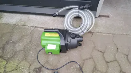 Tuin / Bron - Waterpompen 230 Volt + gebruikte EFCO ( 2-takt benz. )