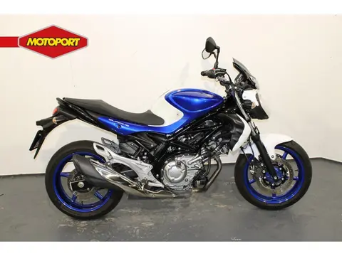 Suzuki SFV 650 Gladius ABS (bj 2014)