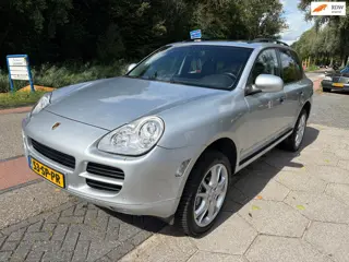 Porsche Cayenne 4.5 S (motor revisie bij 192dkm))!