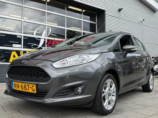 Ford Fiesta 1.0 Style Ultimate - Navigatie I Airco I Sport velgen I LED I Xenon I PDC - Camera I Dea