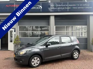 Renault Scénic 1.6 Expression Hoge Zit Bj 2009 Km 166.000 Nap 2e eigenaar airco,cruise,clima,trekhaa
