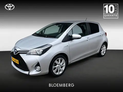 Toyota Yaris 1.5 Hybrid Dynamic | All-Season banden | Privacy Glass | Camera |