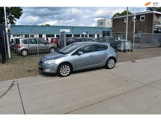 Opel Astra 1.4 Turbo Cosmo