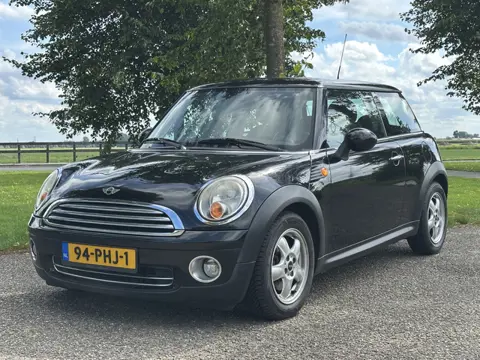 MINI 3-deurs 1.6 Cooper boekjes * inruil mogelijk
