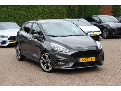 Ford Fiesta 1.0 EcoBoost ST-Line / Navigatie / Parkeerhulp achter / 17'' / Stoelverwarming / Cruise 