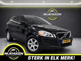 Volvo XC60 2.0T Kinetic Automaat met Climate !!! Navigatie !!! Trekhaak !!! Nap !!!