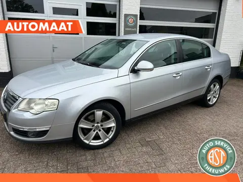 Volkswagen Passat 1.6 FSI Comfortline AUTOMAAT|CRUISE|TREKHAAK|NAP