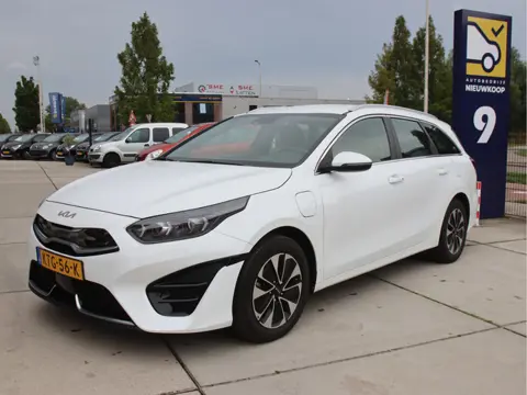 Kia Ceed Sportswagon 1.6 GDI PHEV DynamicPlusLine Stoel-Stuur verw, Carplay, Camera Aanbieding!
