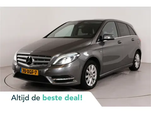 Mercedes-Benz B-Klasse 180 Ambition | Trekhaak | Navi | Cruise |