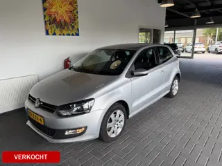 Volkswagen Polo 1.2 TSI BlueMotion Highline CLIMA/NIEUWE BAK/KETTING/CRUISE CONTROL/NIEUWE APK.