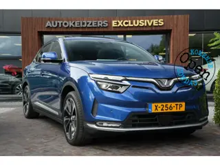 VinFast VF8 Plus 87.7 kWh Apple carplay Cruise control adaptief DAB Mistlampen voor Bots waarschuwin