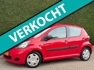 Toyota Aygo 1.0-12V Access RIJDGOED/5DRS/INRUILER/APK 4-27