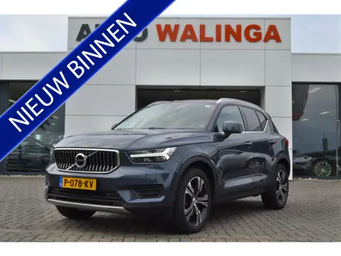 Volvo XC40 1.5 T4 Recharge Inscription | Achteruitrijcamera | Trekhaak 1800kg | Stuur en stoelverw. 