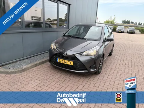 Toyota Yaris 1.0 VVT-i Connect 5-drs. CAMERA/CARPLAY/AIRCO/15INCH