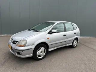 Nissan Almera Tino 2.0 CVT Luxury AUTOMAAT | AIRCO !
