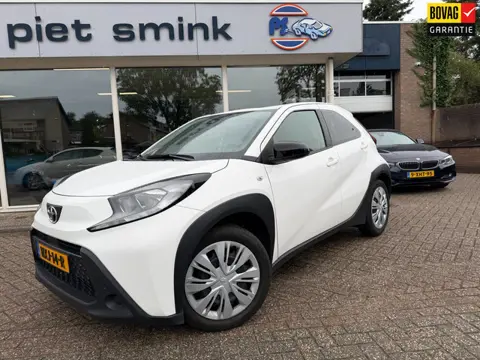 Toyota Aygo X 1.0 VVT-i MT Play
