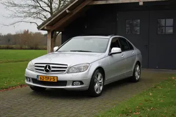 MERCEDES-BENZ C-KLASSE C 220 CDI 