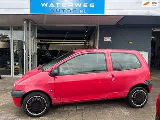 Renault Twingo 1.2 Lazuli electrische ramen 1 jaar APK