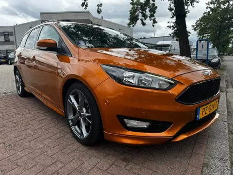 Ford FOCUS Wagon 1.0 125pk ST-Line Airco/ECC,Cruisecontrol,Navigatie