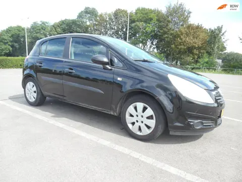 Opel Corsa 1.2-16V Essentia