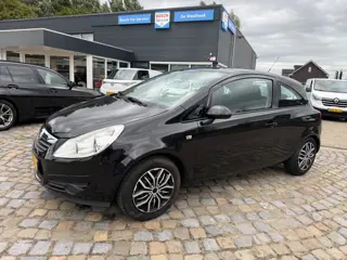 Opel Corsa 1.2-16V Sport