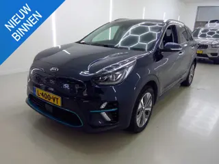 KIA E-NIRO EXECUTIVELINE 64 kWh (100% SOH) I SCHUIF/KANTELDAK I STOELVERWARMING I APPLE CARPLAY I PR