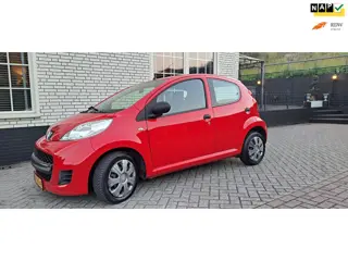 Peugeot 107 1.0-12V XR 5 deurs airco nap.