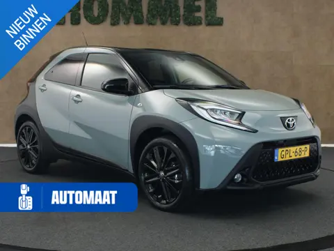 Toyota Aygo X 1.0 VVT-i S-CVT Premium ORIGINEEL NEDERLANDSE AUTO - TWO TONE - STOELVERWARMING - ADAP